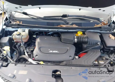 2017 Chrysler Pacifica Touring-L z USA, uszkodzony, nr VIN 2C4RC1BG4HR503093